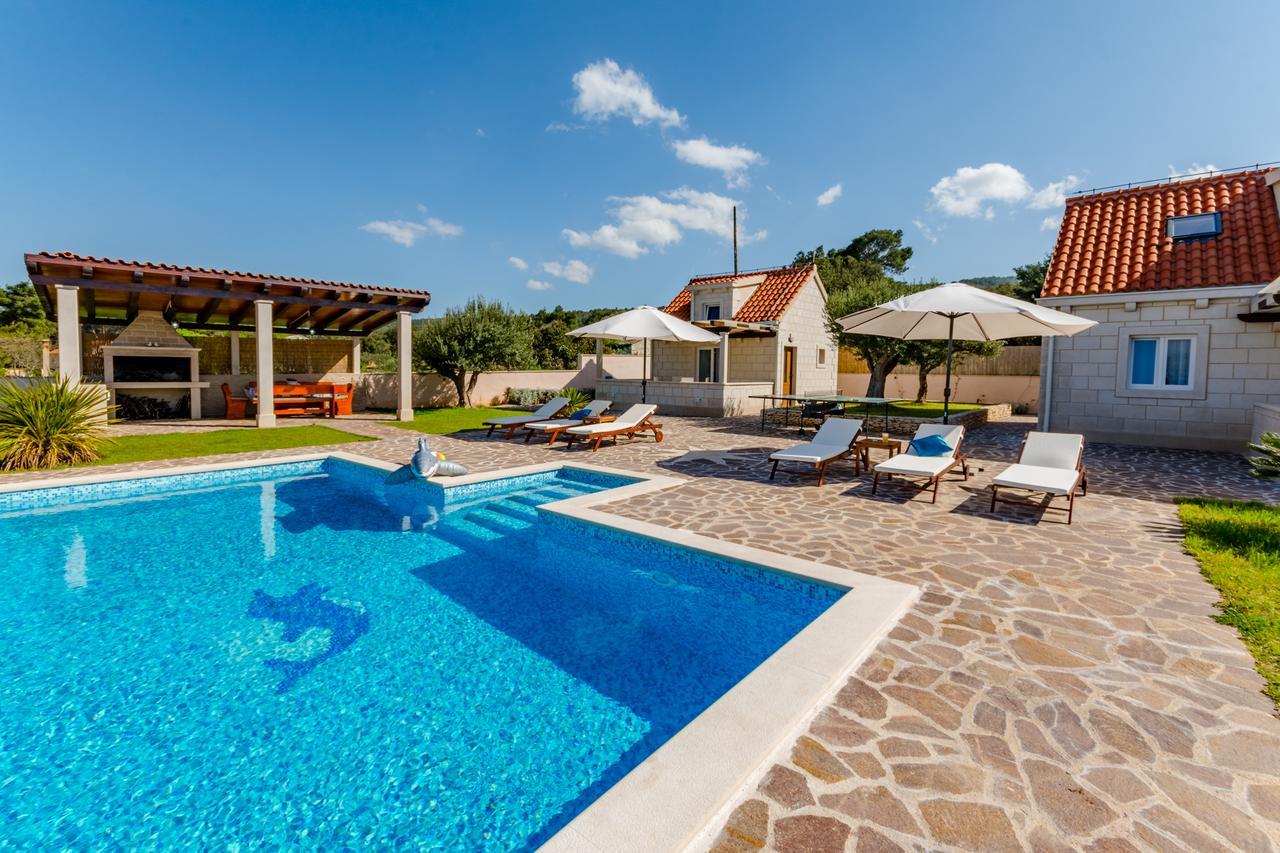 Villa Mis Supetar Luaran gambar
